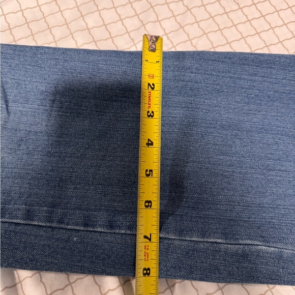 Gloria Vanderbilt Classic Denim Straight Leg Jeans - Picture 13 of 13